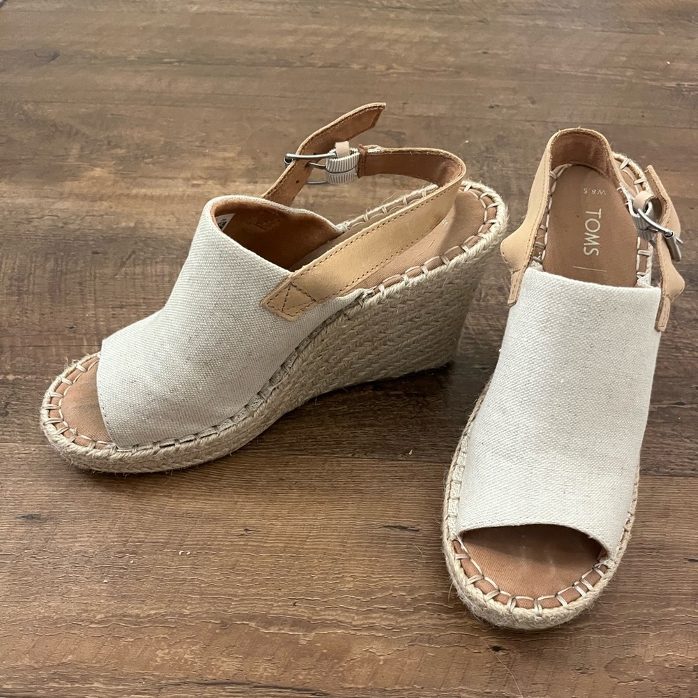 TOMS Natural Oxford Leather Monica Wedge.  Size 8.5